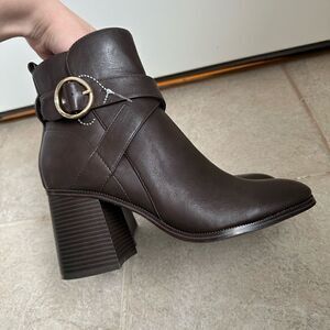 New nwt Nine West Ankle Boots Shoes size 10 Womens Donda Brown Leather heel